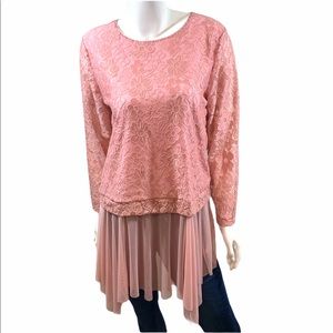 Plus Lace & Raw Shark Tooth Hem Tulle Tunic